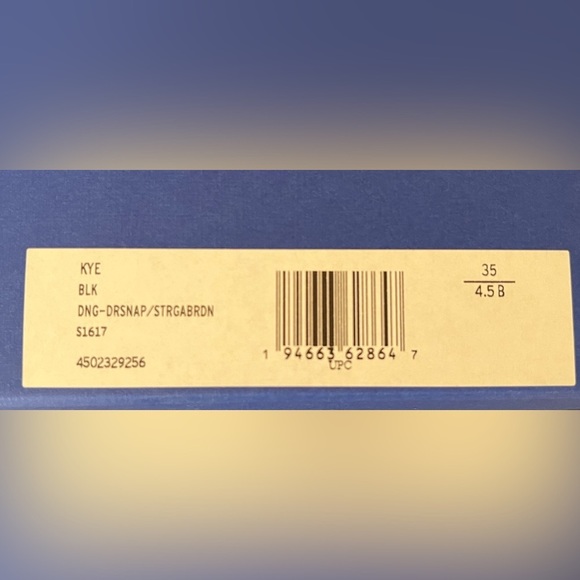 Stuart Weitzman Kye City Booties - Picture 12 of 12